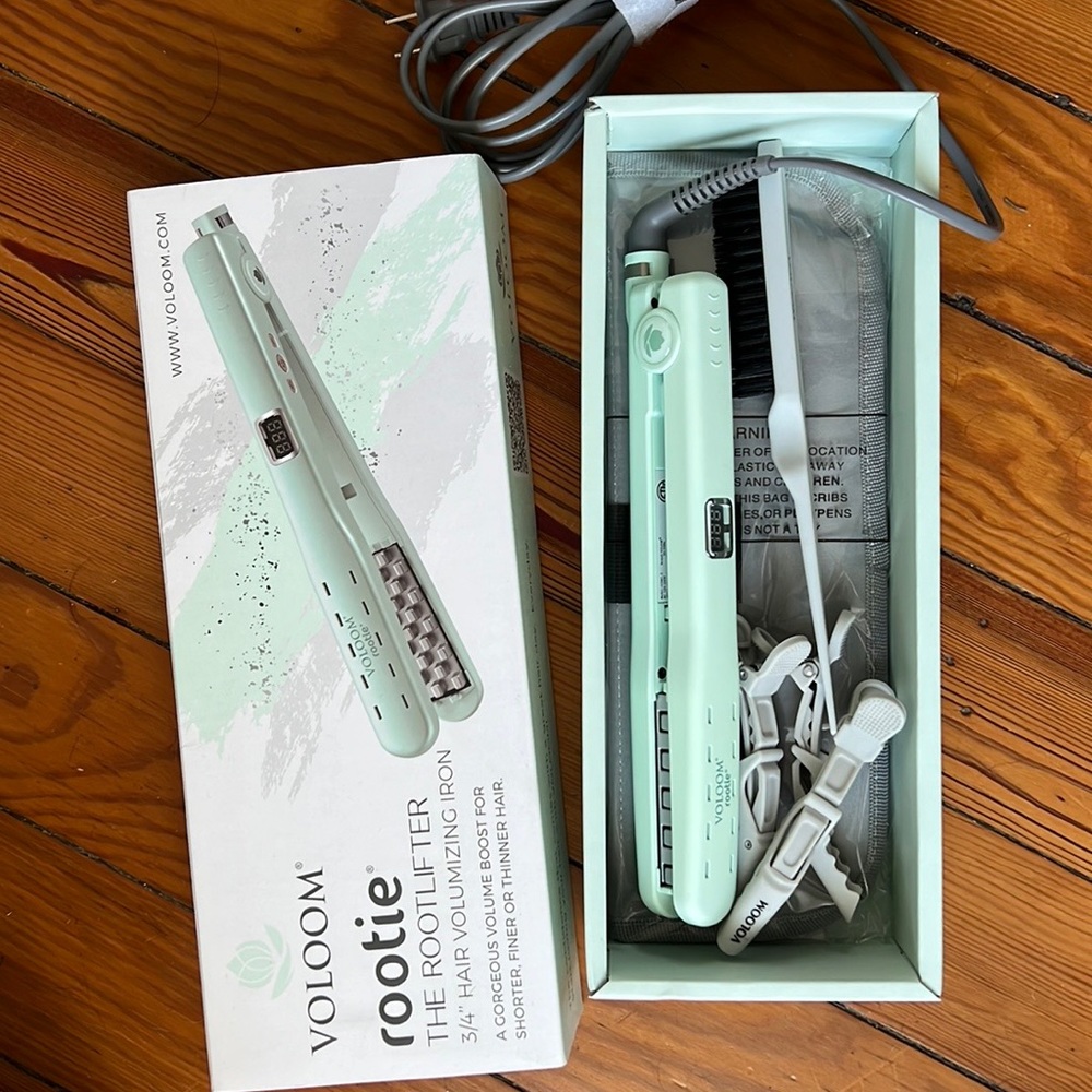 VOLOOM rootie 3/4” Hair Volumizing Iron mint green like new